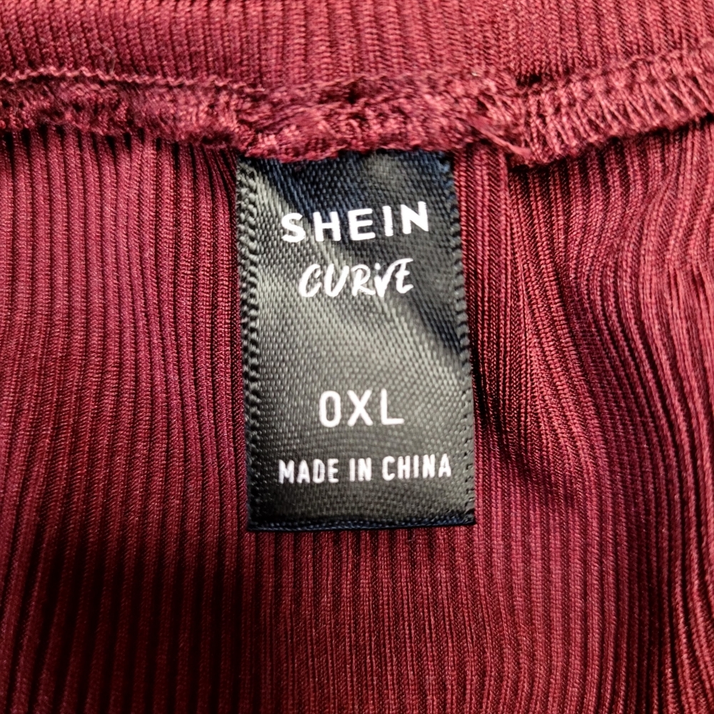 SHEIN Burgundy V Neck Peplum Camisole Spaghetti Strap Top OXL - Picture 4 of 5